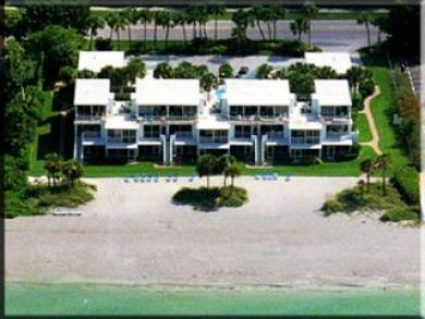 2 bedroom condo on beach